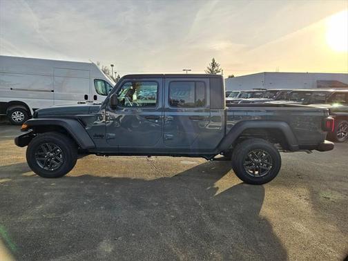 2025 Jeep Gladiator Sport S
