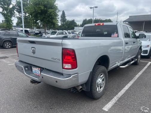 2017 RAM 2500 Tradesman Crew Cab 4x4 8' Box