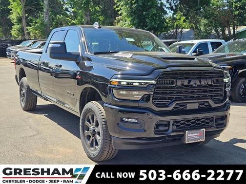 2025 RAM 3500 Laramie Crew Cab 4x4 8' Box