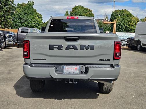 2025 RAM 3500 Big Horn Crew Cab 4x4 8' Box