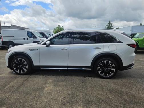 2024 Mazda CX-90 PHEV Premium