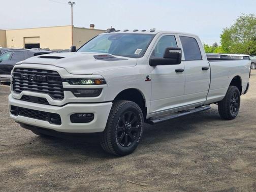 Bright White Clearcoat 2026 RAM 2500 Black Express Crew Cab 4x4 8' Box
