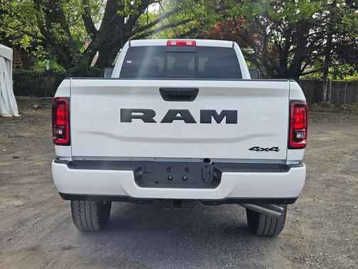 Bright White Clearcoat 2026 RAM 2500 Black Express Crew Cab 4x4 8' Box