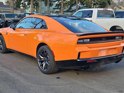 Header Orange Clearcoat 2026 Dodge Charger R/T Scat Pack