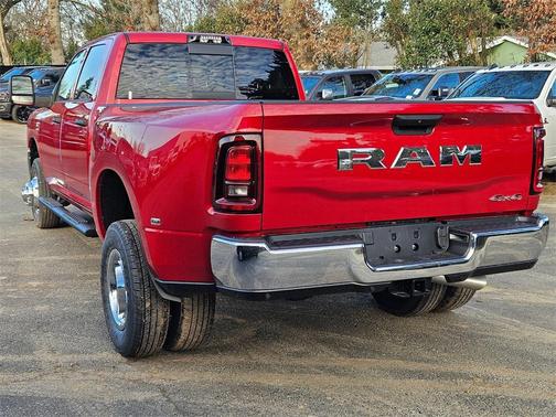 2026 RAM 3500 Tradesman Crew Cab 4x4 8' Box