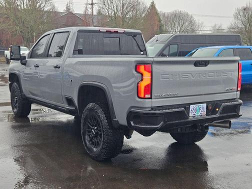 Slate Gray Metallic 2024 Chevrolet Silverado 2500 4WD Crew Cab Standard Bed ZR2