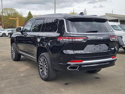 2022 Jeep Grand Cherokee L Summit Reserve