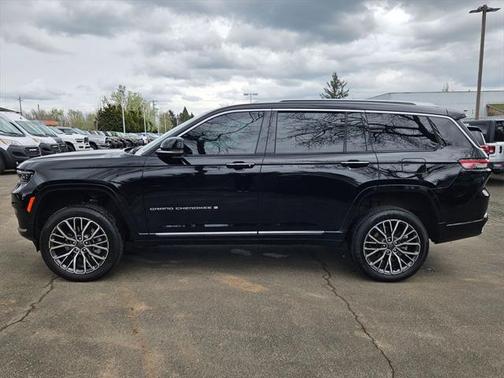2022 Jeep Grand Cherokee L Summit Reserve