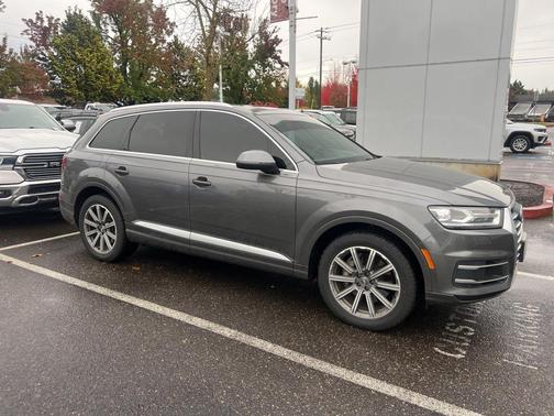 2018 Audi Q7 2.0T Premium Plus