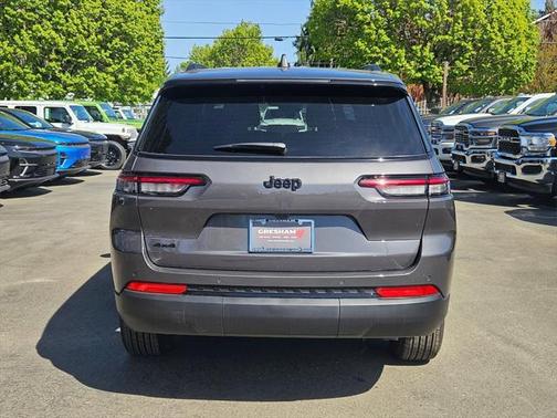 2025 Jeep Grand Cherokee L Altitude