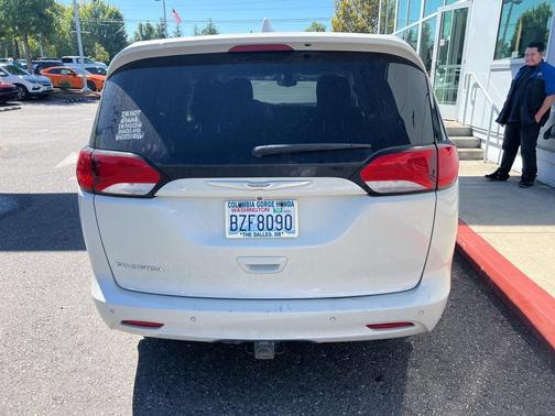 2017 Chrysler Pacifica LX