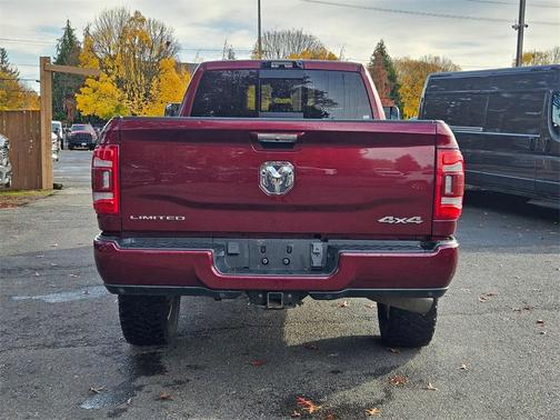 2022 RAM 3500 Limited Crew Cab 4x4 8' Box