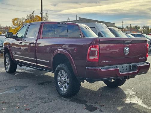 2022 RAM 3500 Limited Crew Cab 4x4 8' Box