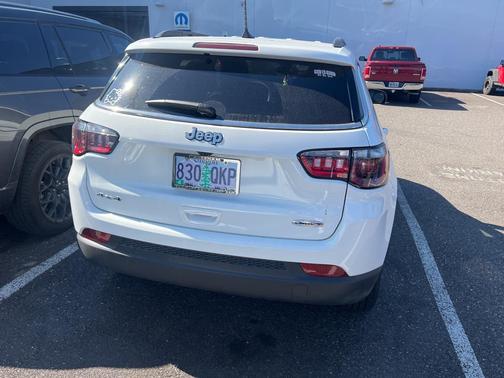 2025 Jeep Compass Latitude