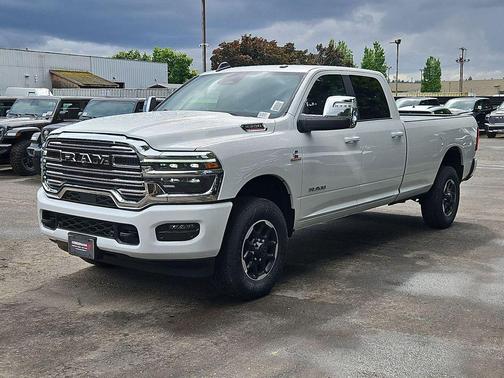 Bright White Clearcoat 2026 RAM 2500 Laramie Crew Cab 4x4 8' Box