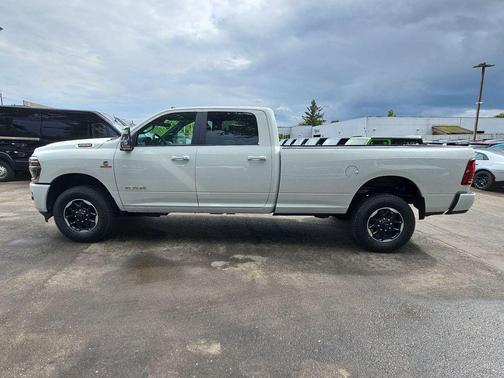 Bright White Clearcoat 2026 RAM 2500 Laramie Crew Cab 4x4 8' Box