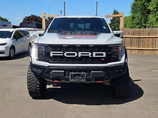 Avalanche 2023 Ford F-150 Raptor