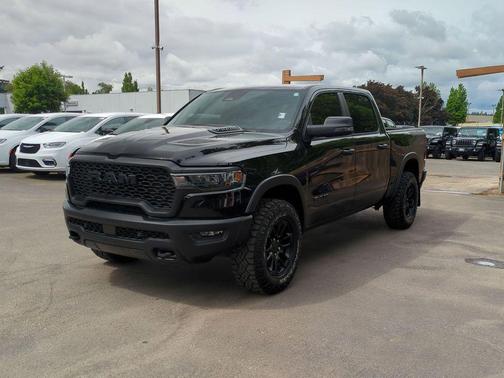 Diamond Black Crystal Pearlcoat 2025 RAM 1500 Rebel