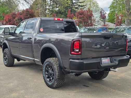 2025 RAM 2500 Tradesman Crew Cab 4x4 6'4' Box