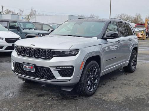 2025 Jeep Grand Cherokee Summit