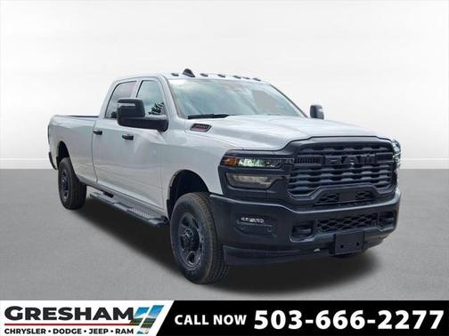 2025 RAM 3500 Tradesman Crew Cab 4x4 8' Box