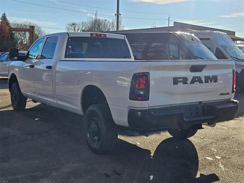 2026 RAM 2500 Tradesman Crew Cab 4x4 8' Box