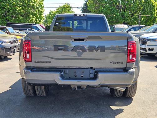 Ceramic Gray Clearcoat 2026 RAM 3500 Laramie Crew Cab 4x4 8' Box
