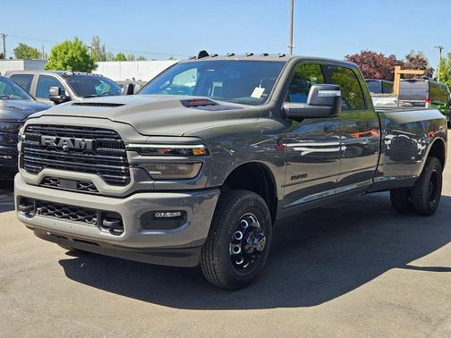 Ceramic Gray Clearcoat 2026 RAM 3500 Laramie Crew Cab 4x4 8' Box