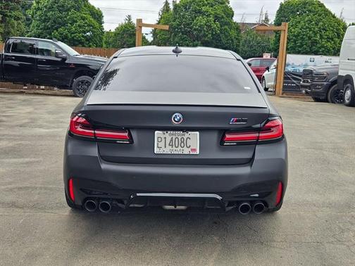 2022 BMW M5 Base