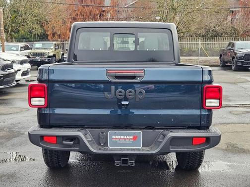 2025 Jeep Gladiator Sport