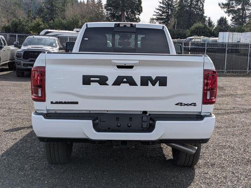 2026 RAM 2500 Laramie Crew Cab 4x4 8' Box