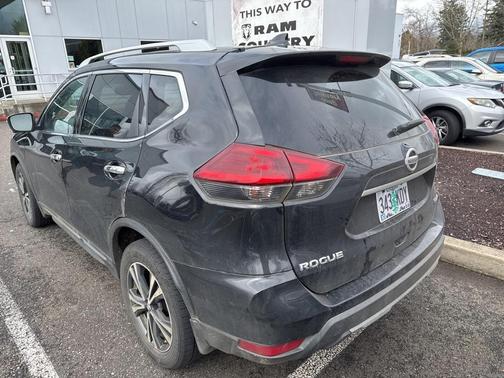 2018 Nissan Rogue SL