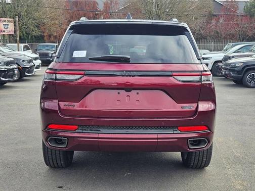2025 Jeep Grand Cherokee Summit