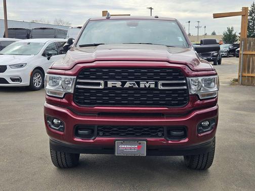 2022 RAM 3500 Big Horn Crew Cab 4x4 8' Box