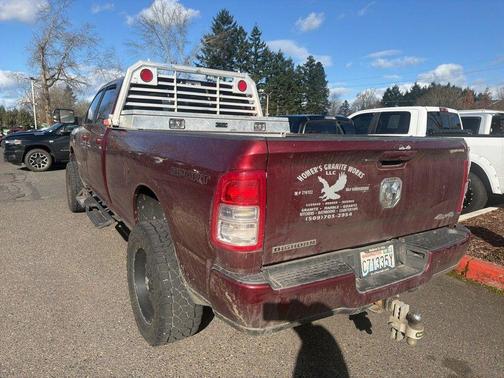 2022 RAM 3500 Big Horn Crew Cab 4x4 8' Box