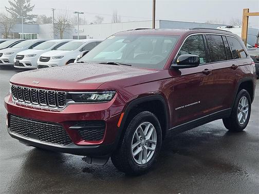 2026 Jeep Grand Cherokee Laredo