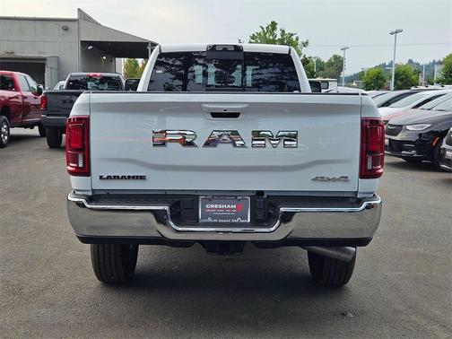 2025 RAM 2500 Laramie Crew Cab 4x4 8' Box