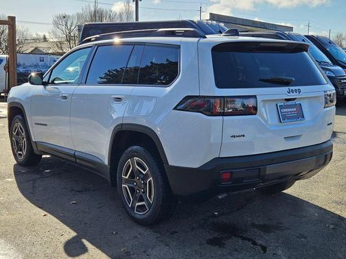 Bright White Clearcoat 2026 Jeep Cherokee Laredo 4x4