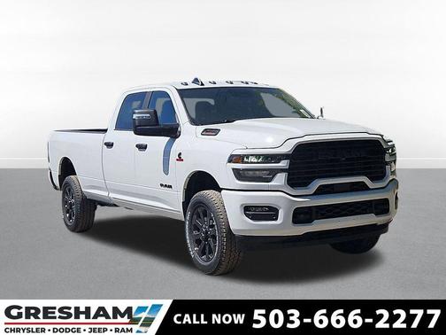 Bright White Clearcoat 2026 RAM 2500 Big Horn Crew Cab 4x4 8' Box