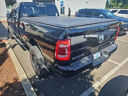 2023 RAM 3500 Laramie Crew Cab 4x4 8' Box
