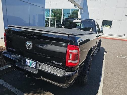 2023 RAM 3500 Laramie Crew Cab 4x4 8' Box