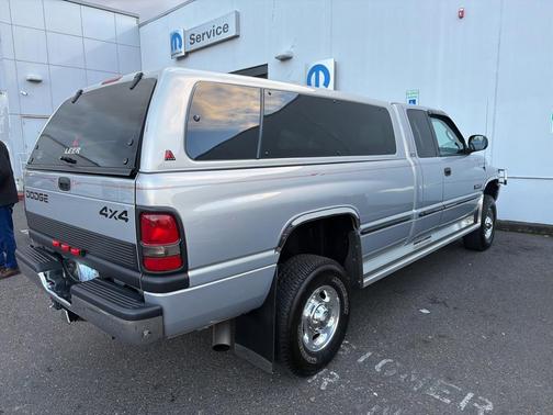 2000 Dodge Ram 2500 SLT