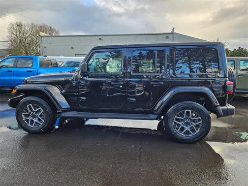 2026 Jeep Wrangler 4-Door Sahara 4x4