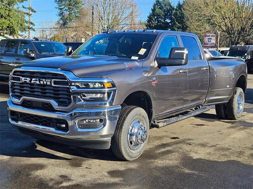 2026 RAM 3500 Tradesman Crew Cab 4x4 8' Box