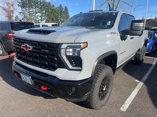 2024 Chevrolet Silverado 2500 4WD Crew Cab Standard Bed ZR2