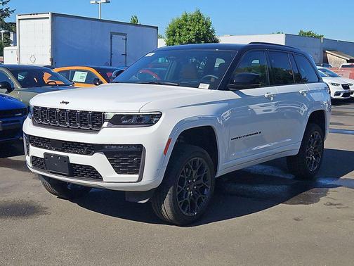 bright white clearcoat 2026 Jeep Grand Cherokee Summit