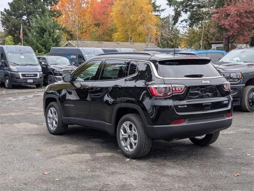 2026 Jeep Compass Latitude
