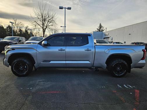 2023 Toyota Tundra Platinum