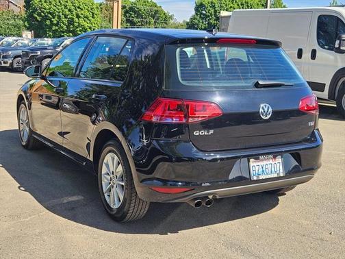 2017 Volkswagen Golf