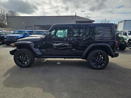 2025 Jeep Wrangler 4xe Sahara